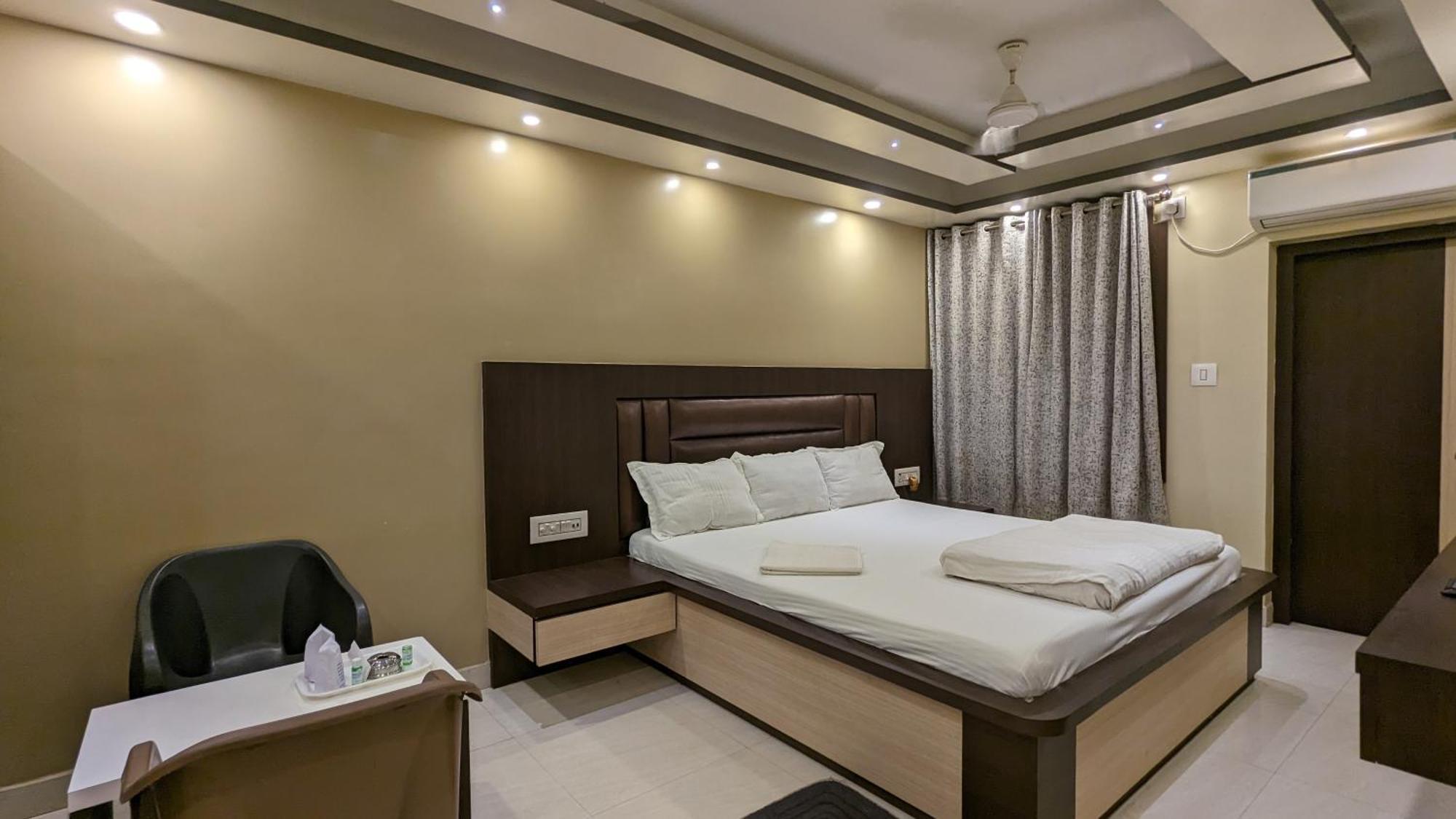 Hotel Binapani Deluxe 1 Tarapith Εξωτερικό φωτογραφία